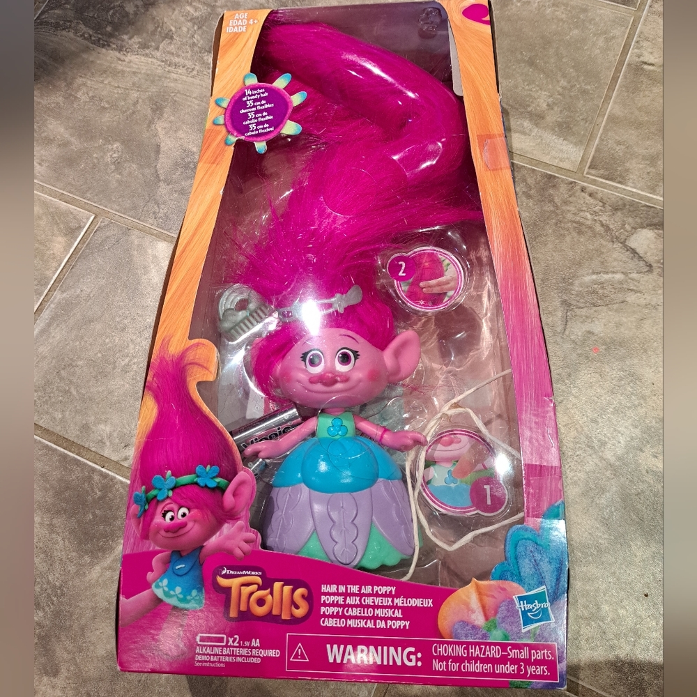 Trolls hair in the air Poppy doll